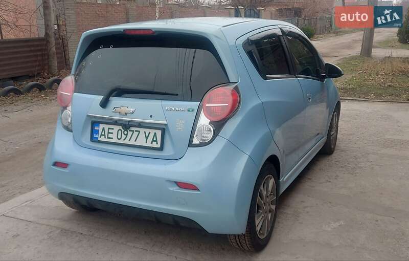 Хэтчбек Chevrolet Spark 2013 в Никополе