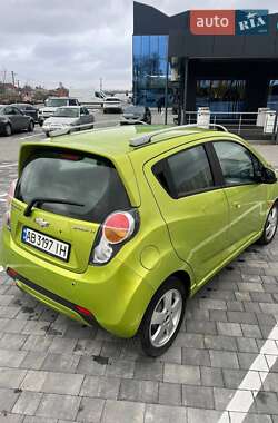Хэтчбек Chevrolet Spark 2010 в 