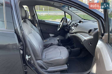 Хэтчбек Chevrolet Spark 2013 в 