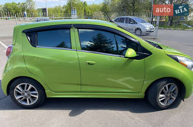 Хэтчбек Chevrolet Spark 2014 в 