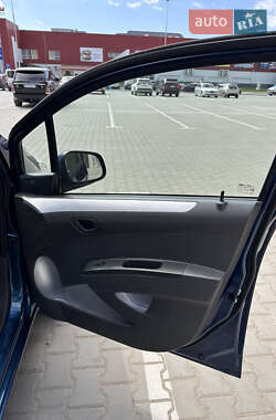 Хэтчбек Chevrolet Spark 2021 в 