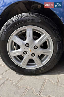 Хэтчбек Chevrolet Spark 2021 в 