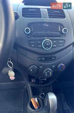 Хэтчбек Chevrolet Spark 2021 в 
