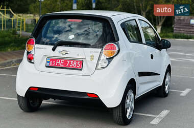 Хетчбек Chevrolet Spark 2012 в 