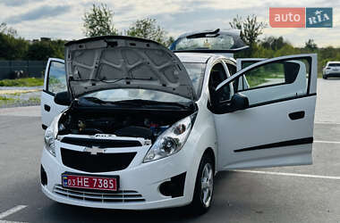 Хетчбек Chevrolet Spark 2012 в 