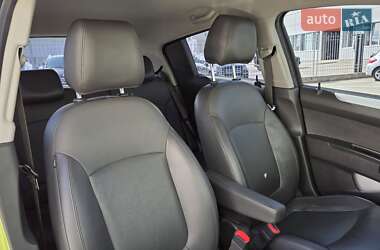 Хетчбек Chevrolet Spark 2015 в 