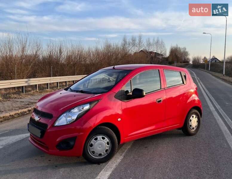 Хетчбек Chevrolet Spark 2013 в Одесі