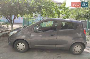 Хэтчбек Chevrolet Spark 2014 в Арцизе
