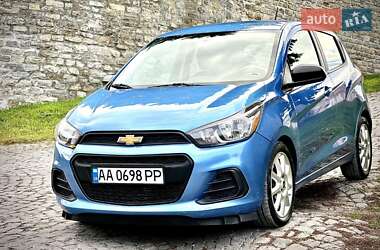 Хэтчбек Chevrolet Spark 2016 в Киеве