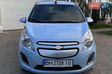 Хэтчбек Chevrolet Spark 2015 в 