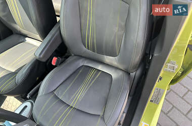 Хэтчбек Chevrolet Spark 2013 в 