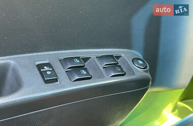Хэтчбек Chevrolet Spark 2013 в 