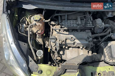 Хэтчбек Chevrolet Spark 2013 в 