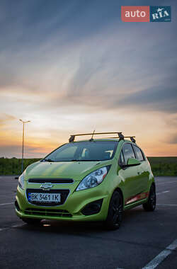 Хэтчбек Chevrolet Spark 2012 в 