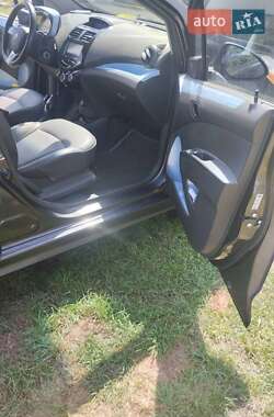 Хэтчбек Chevrolet Spark 2014 в 