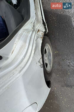 Хэтчбек Chevrolet Spark 2010 в 