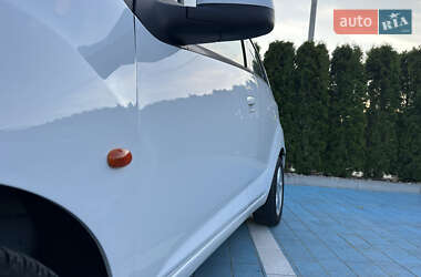 Хэтчбек Chevrolet Spark 2011 в 