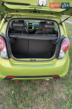 Хэтчбек Chevrolet Spark 2013 в 