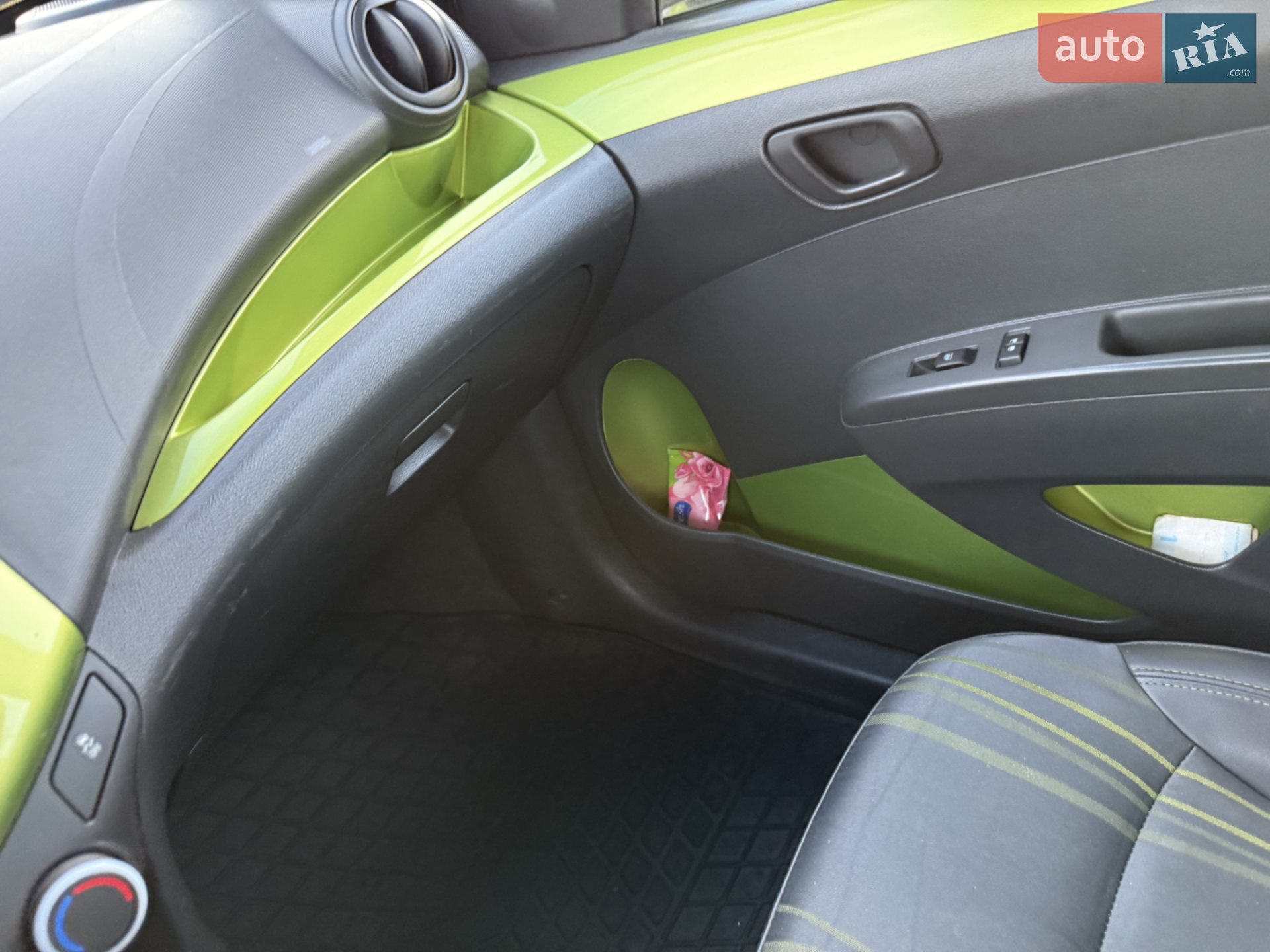 2013 Chevrolet Spark - мініатюра 25