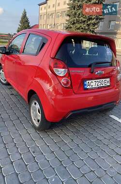 Хетчбек Chevrolet Spark 2013 в 