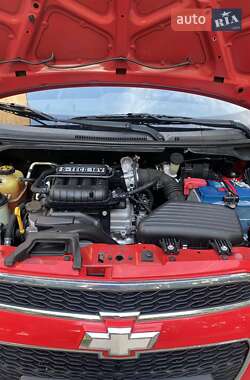 Хетчбек Chevrolet Spark 2013 в 