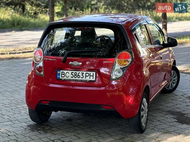 Хэтчбек Chevrolet Spark 2011 в Львове