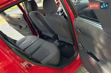 Хетчбек Chevrolet Spark 2011 в 