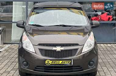 Хэтчбек Chevrolet Spark 2011 в 