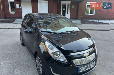 Хэтчбек Chevrolet Spark 2016 в 