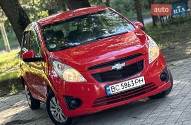 Хэтчбек Chevrolet Spark 2011 в 