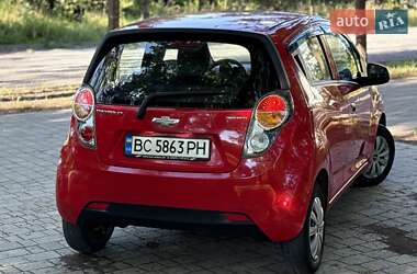 Хэтчбек Chevrolet Spark 2011 в 