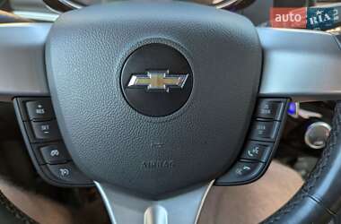 Хэтчбек Chevrolet Spark 2015 в 