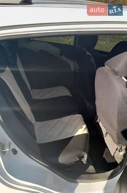 Хэтчбек Chevrolet Spark 2010 в 