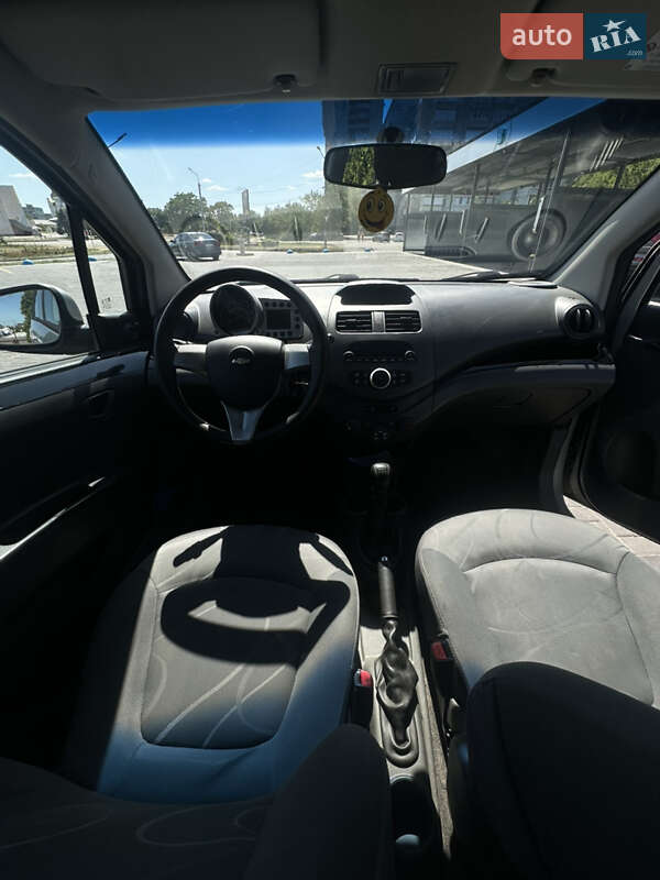 Хэтчбек Chevrolet Spark 2011 в Запорожье