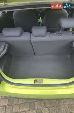 Хэтчбек Chevrolet Spark 2011 в 