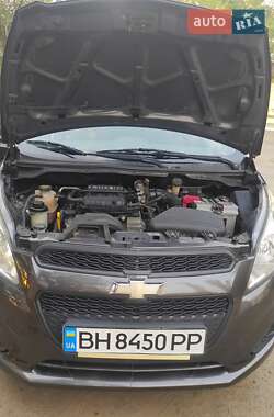 Хэтчбек Chevrolet Spark 2014 в 