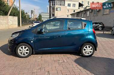 Хэтчбек Chevrolet Spark 2021 в 