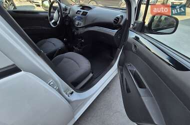 Хетчбек Chevrolet Spark 2013 в 