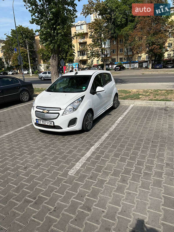 Хэтчбек Chevrolet Spark 2015 в Херсоне фото 5 Хэтчбек Chevrolet Spark 2015 в Херсоне