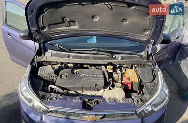 Хетчбек Chevrolet Spark 2016 в 