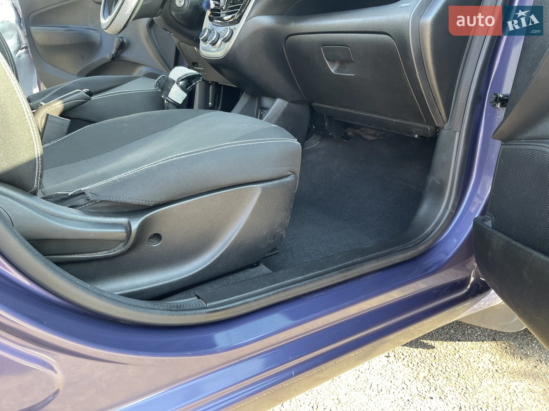 2016 Chevrolet Spark - мініатюра 25