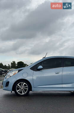 Хэтчбек Chevrolet Spark 2015 в 