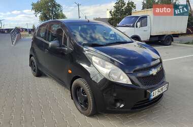 Хэтчбек Chevrolet Spark 2010 в 