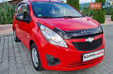 Хетчбек Chevrolet Spark 2012 в 