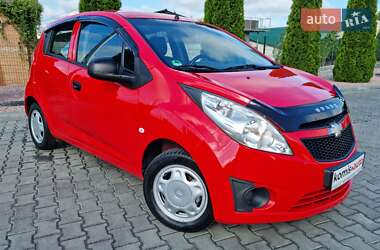 Хетчбек Chevrolet Spark 2012 в 