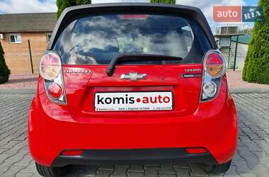 Хетчбек Chevrolet Spark 2012 в 
