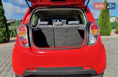 Хетчбек Chevrolet Spark 2012 в 