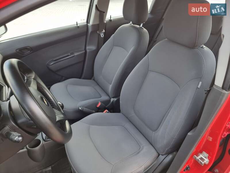 Хэтчбек Chevrolet Spark 2012 в Виннице