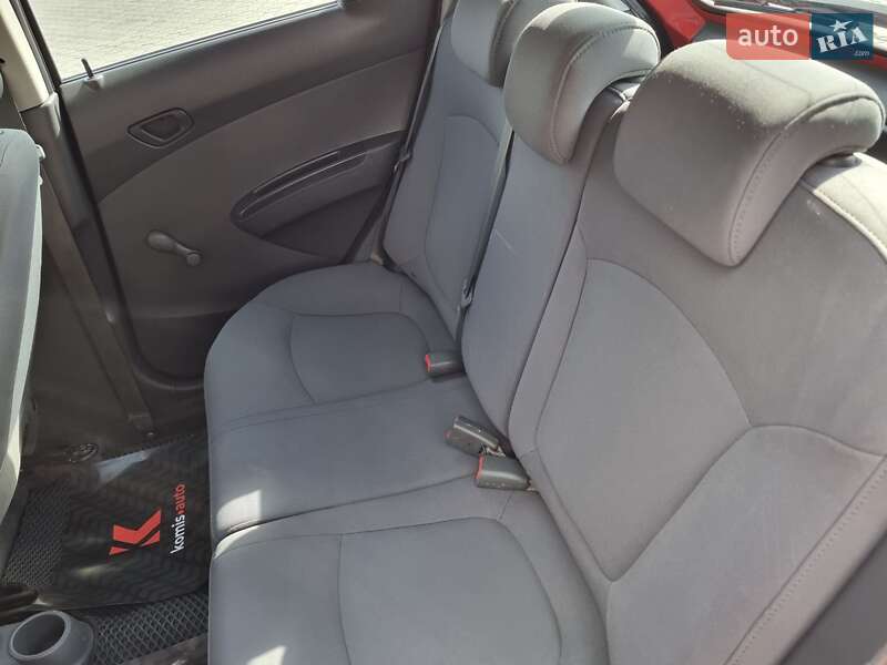 Хэтчбек Chevrolet Spark 2012 в Виннице