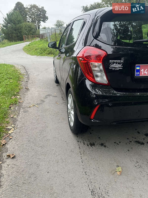 Хетчбек Chevrolet Spark 2019 в Львові